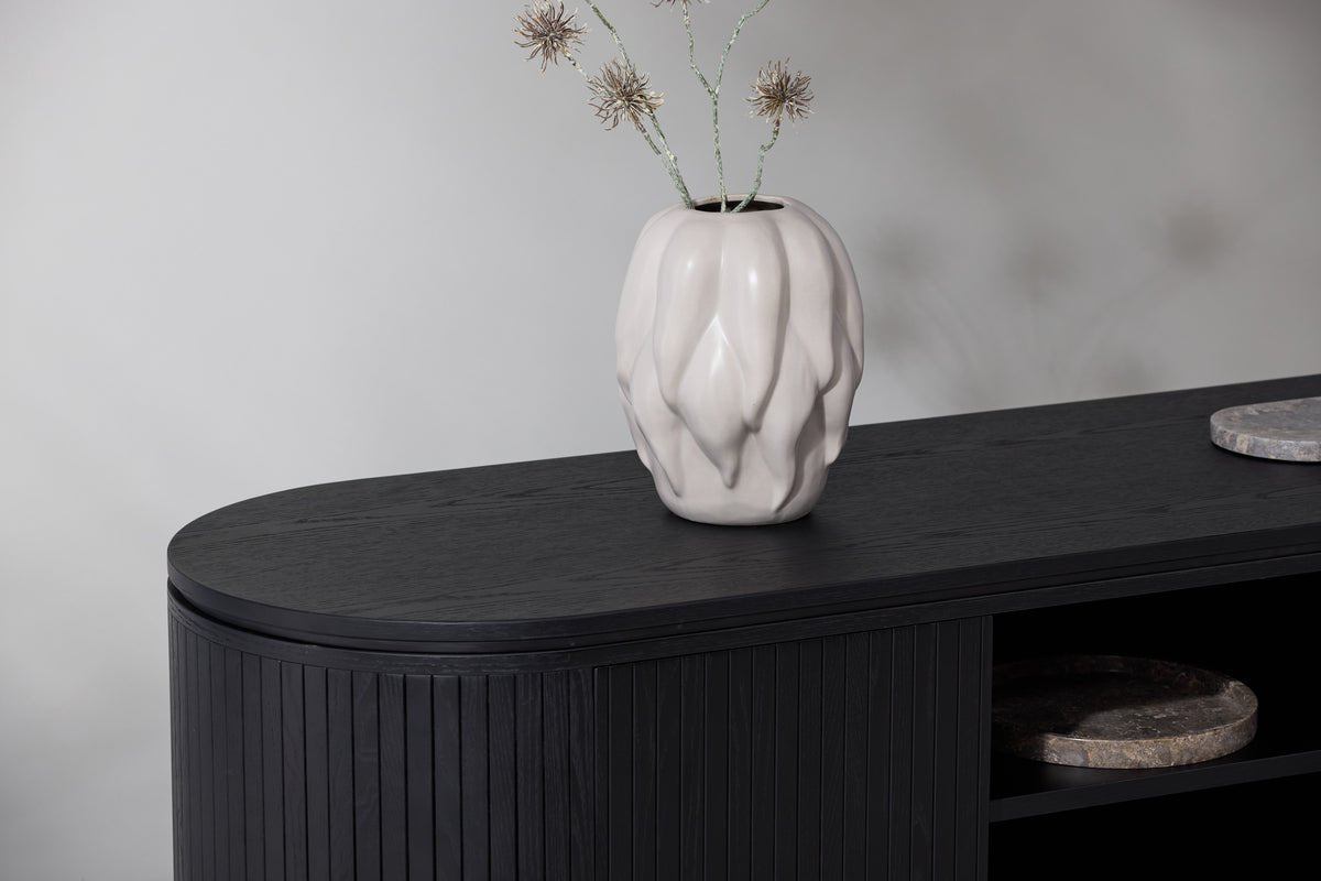 Designer TV-Lowboard Sundby – Zwart in Eikenlook met lamellenfront