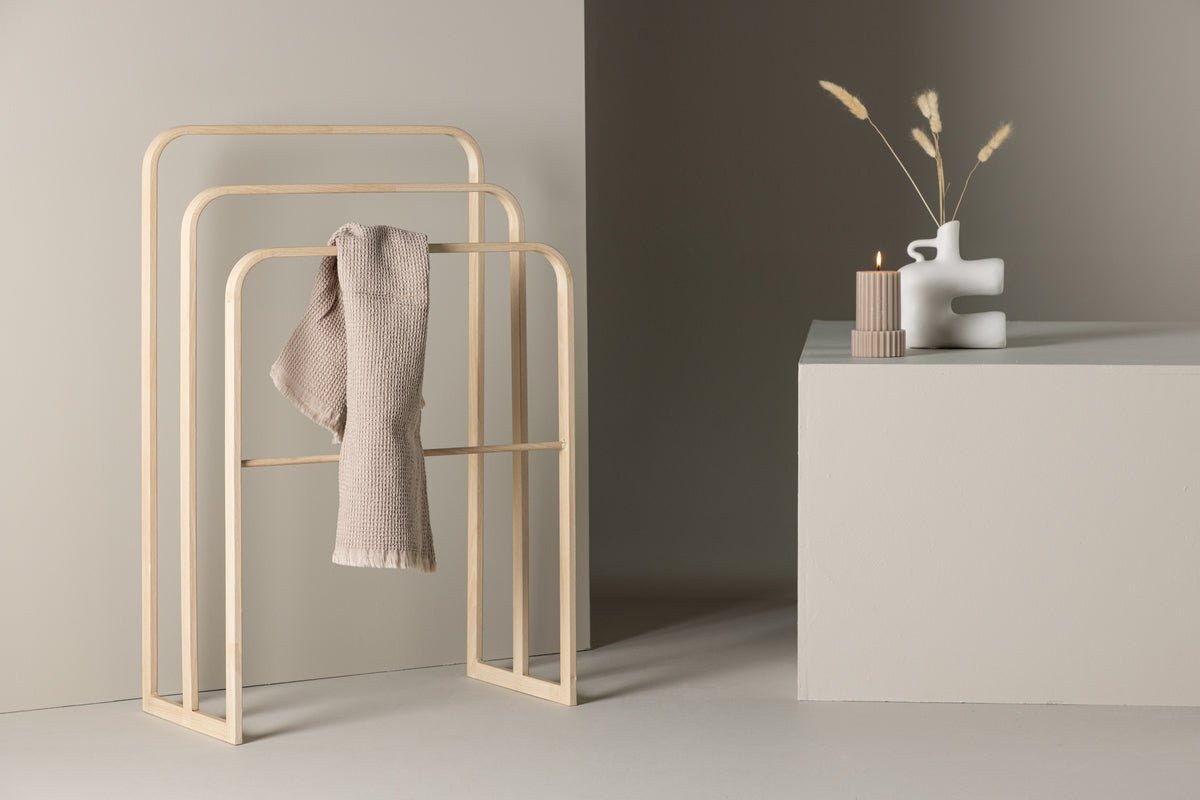 Garderobe Orrin – staand model in whitewash-look met 3 niveaus