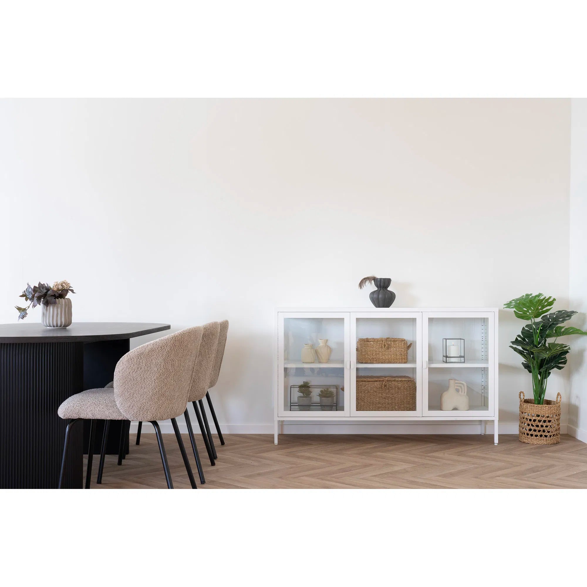 Vaas „Lunara“ – Keramiek in Zwart