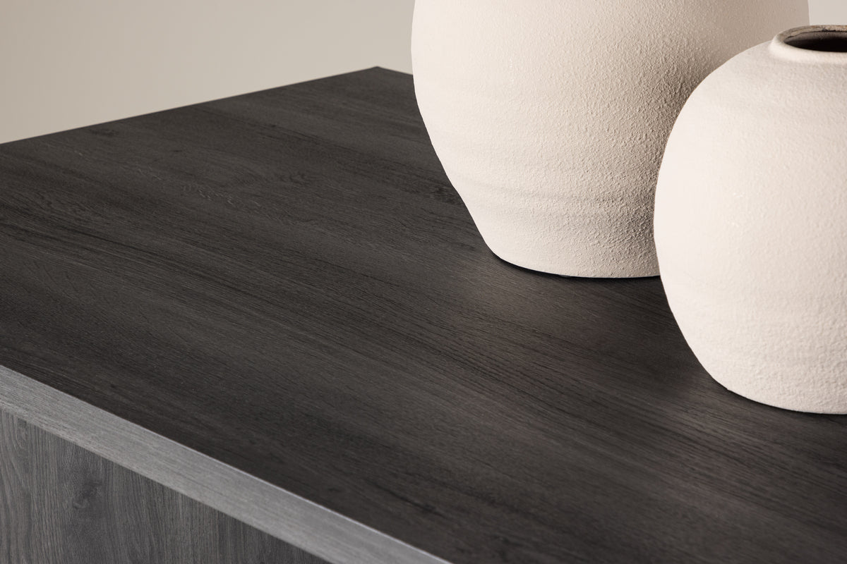 Eettafel Tasman - biedt volop ruimte voor gezamenlijke maaltijden