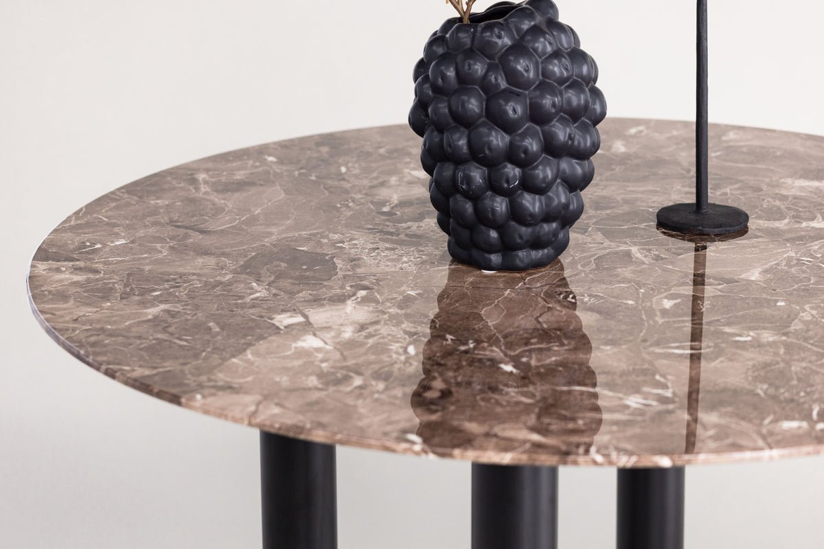 Eettafel Compa - ronde eettafel met metalen poten en bruin glazen blad