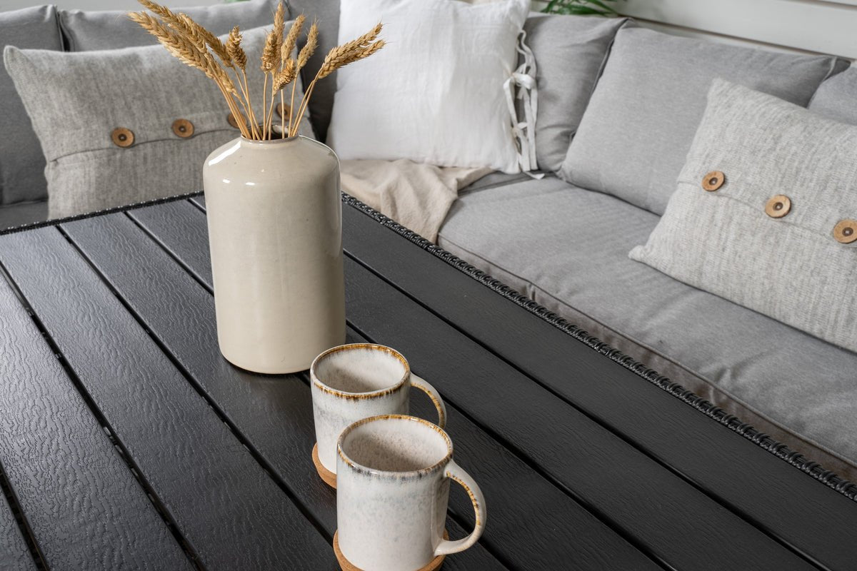 Tuin Loungeset Liventia – in twee kleuren van edelhout en kunstrotan