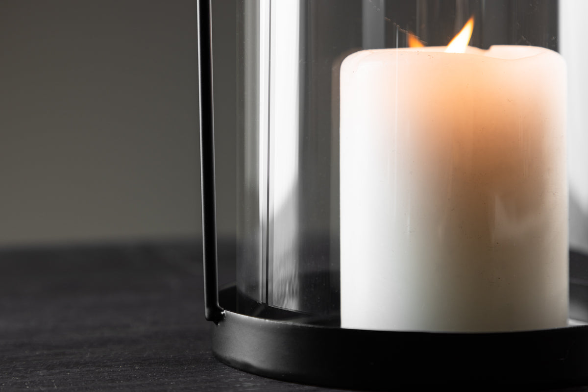 Laterne Martin - lantaarn van glas en zwart ijzer in twee verschillende maten