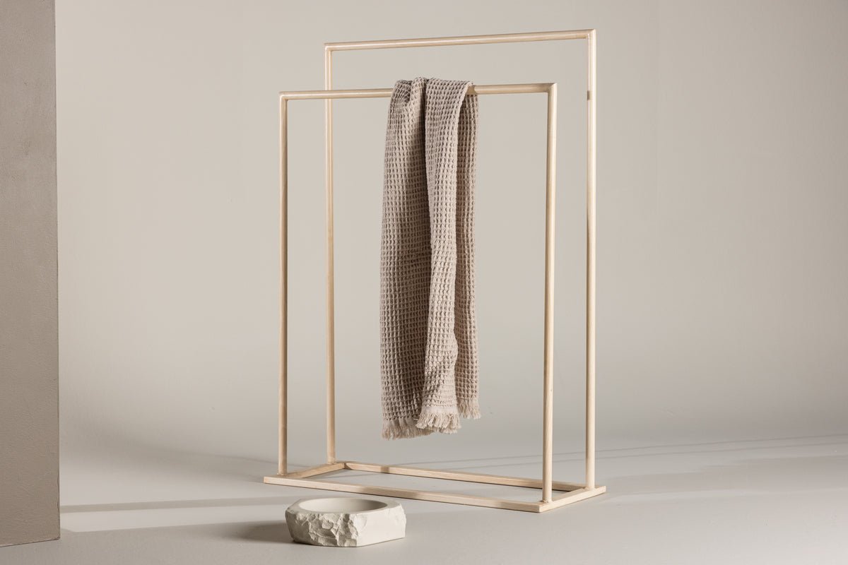 Garderobe Selaro – metalen standaard in whitewash-look