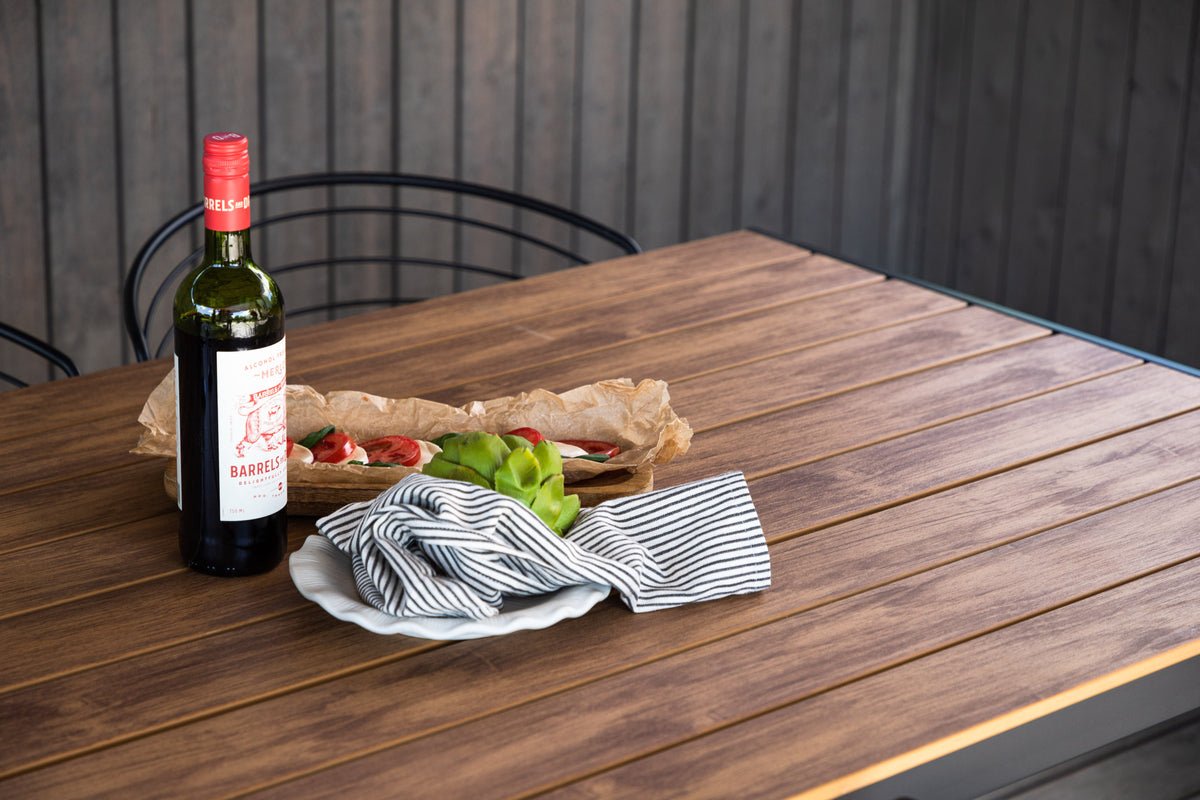 Tuin tafel Tareen - een harmonische combinatie van natuurlijkheid en stabiliteit