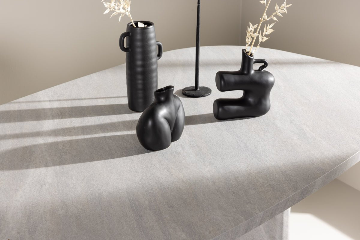 Eettafel Oaky - een elegante tafel in ovale vorm