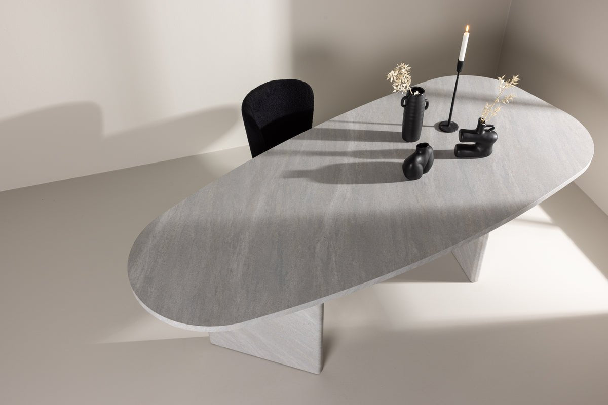 Eettafel Oaky - een elegante tafel in ovale vorm