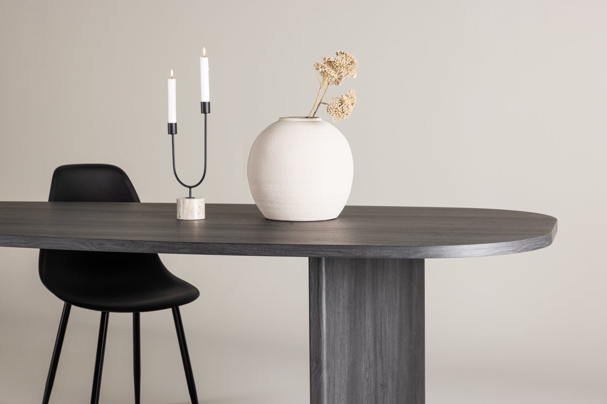Eettafel Oaky - een elegante tafel in ovale vorm