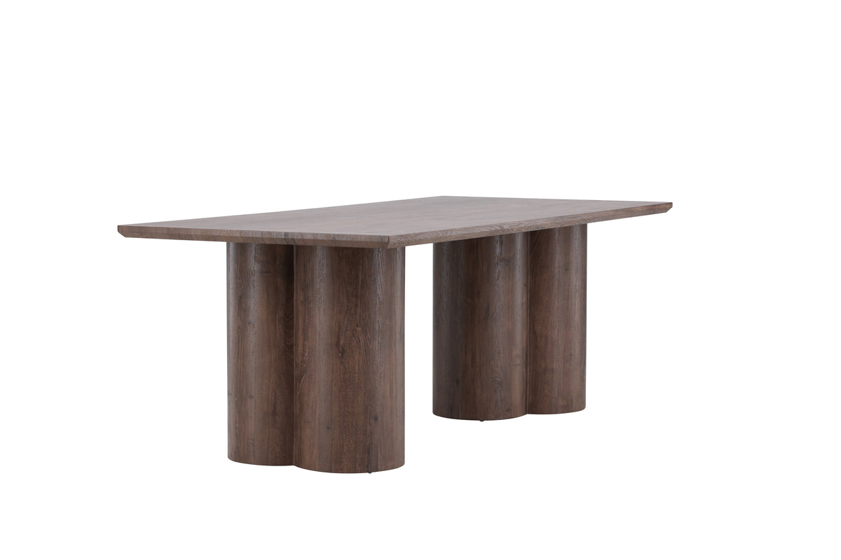 Eettafel Nary - combineert modern design met tijdloze elegantie
