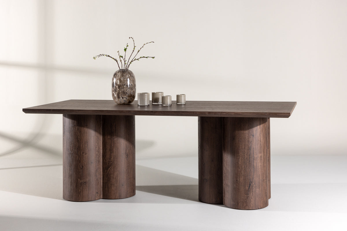 Eettafel Nary - combineert modern design met tijdloze elegantie
