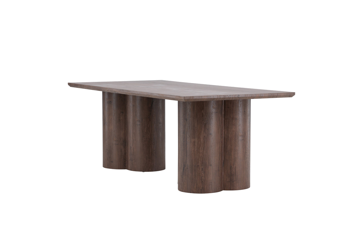 Eettafel Nary - combineert modern design met tijdloze elegantie