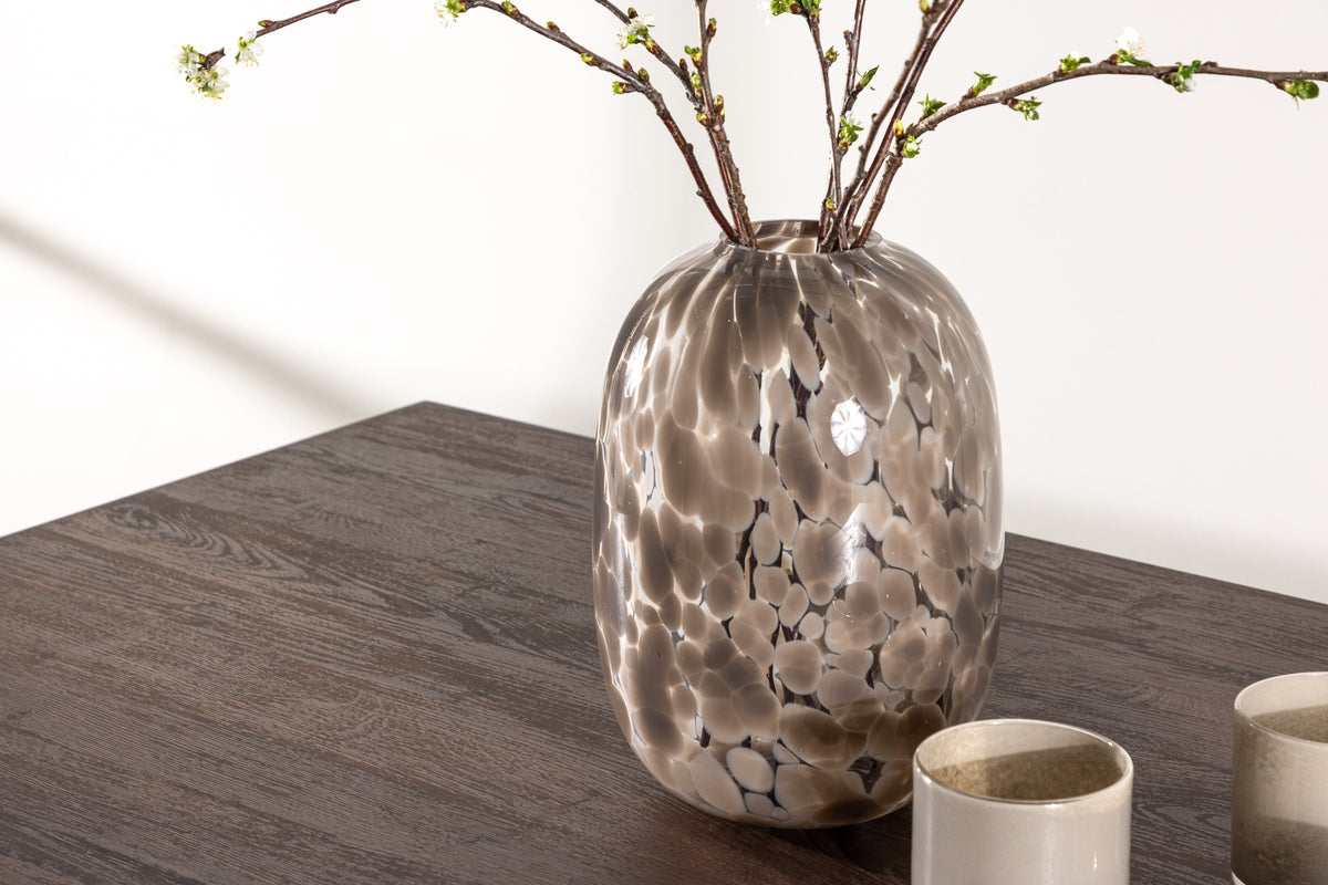 Eettafel Nary - combineert modern design met tijdloze elegantie