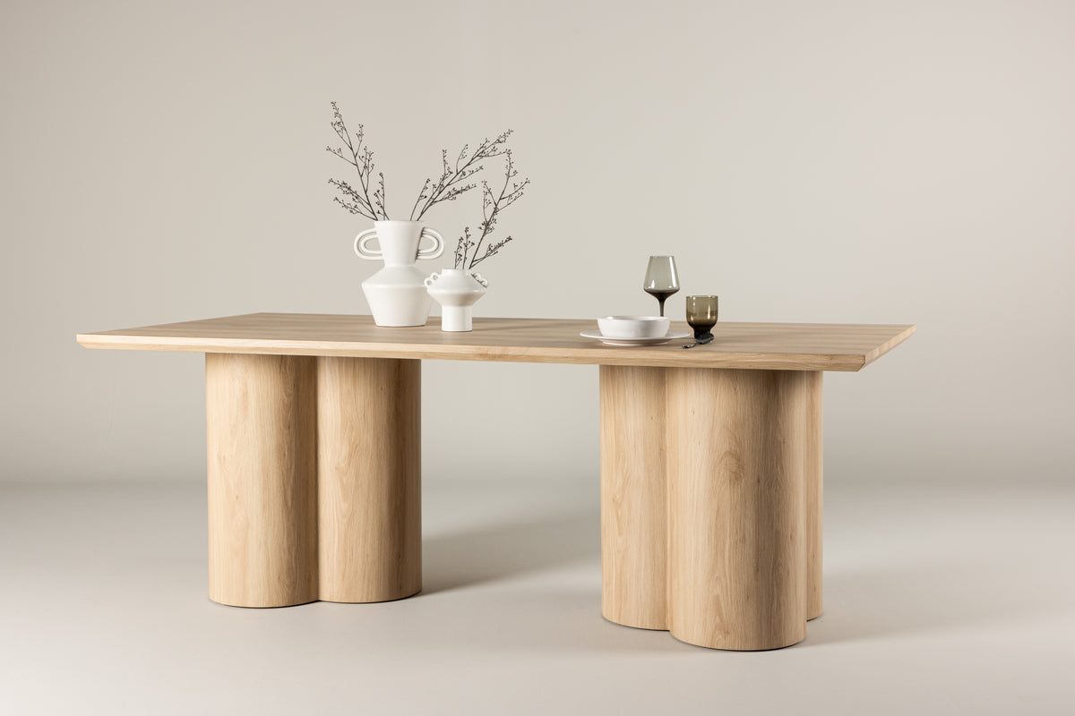 Eettafel Nary - combineert modern design met tijdloze elegantie