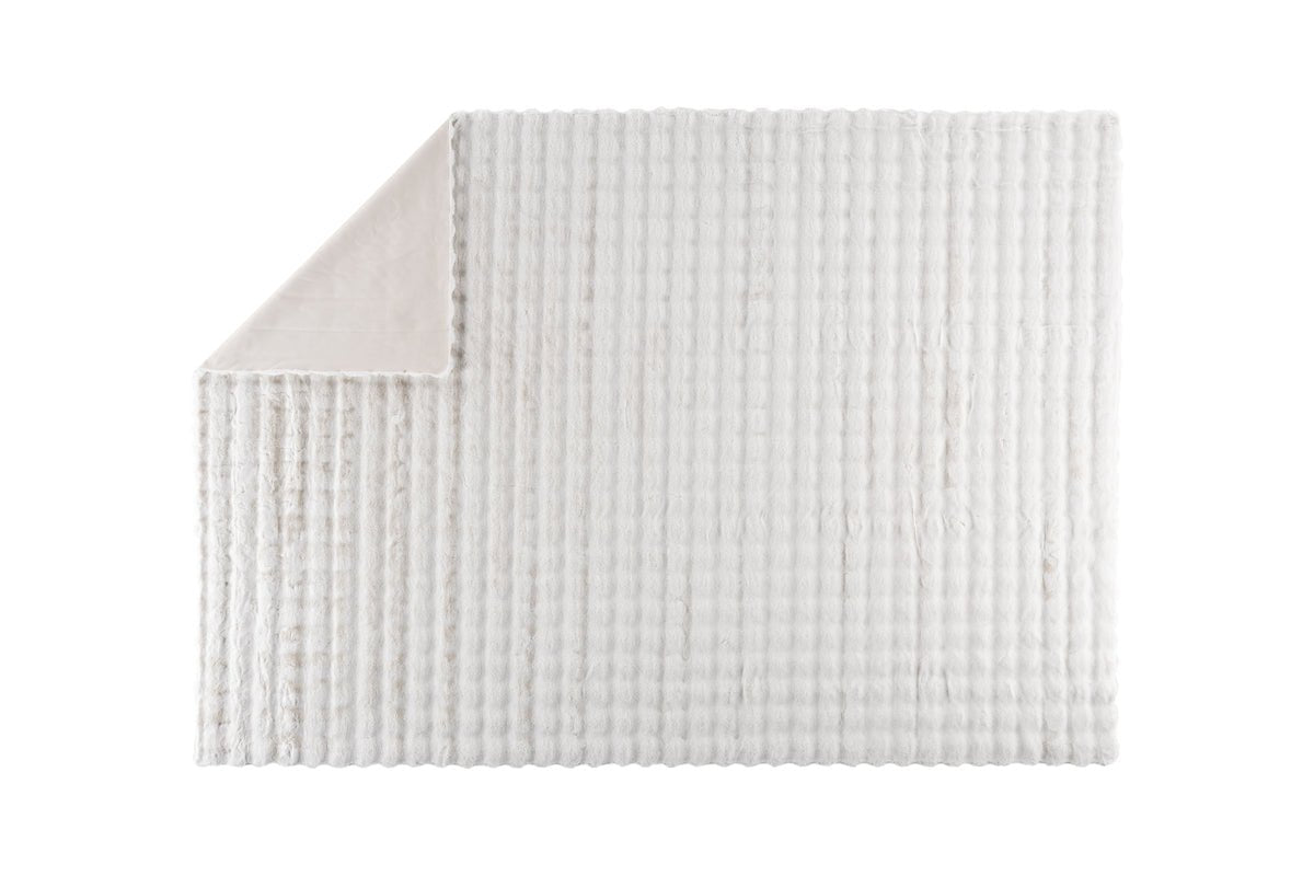 Vloerkleed Niva – in twee kleuren van polyester & veloursleer