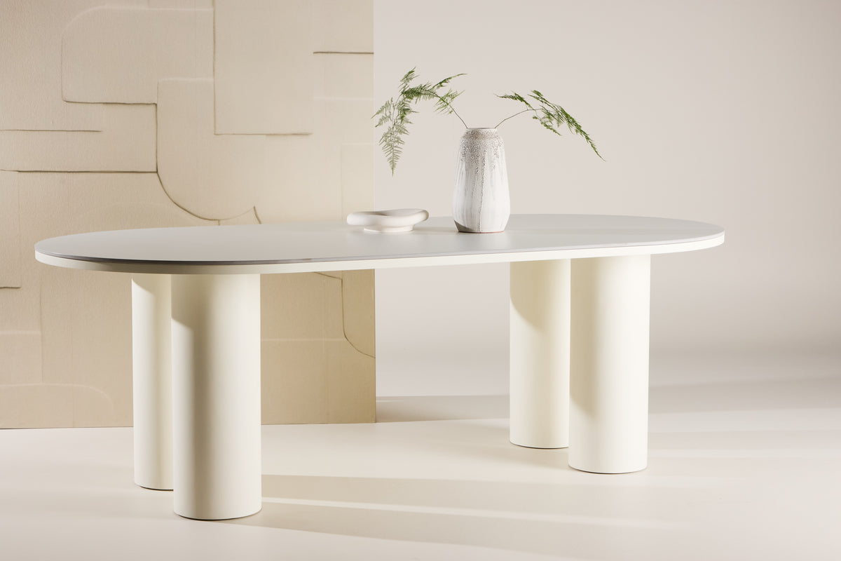 Eettafel Kalani - met stabiele constructie in hoogwaardige uitstraling