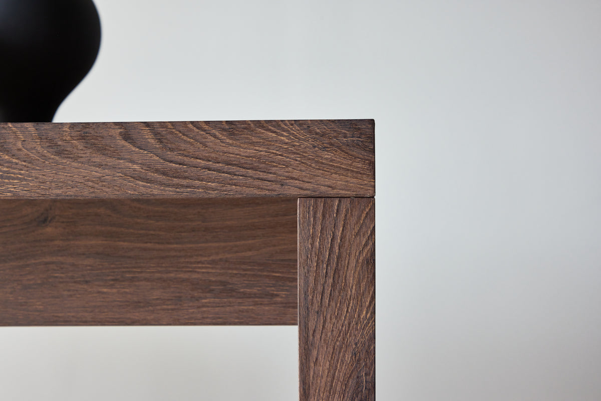 Eettafel Noosa - een rechthoekige eettafel in een zachte mocca-kleur