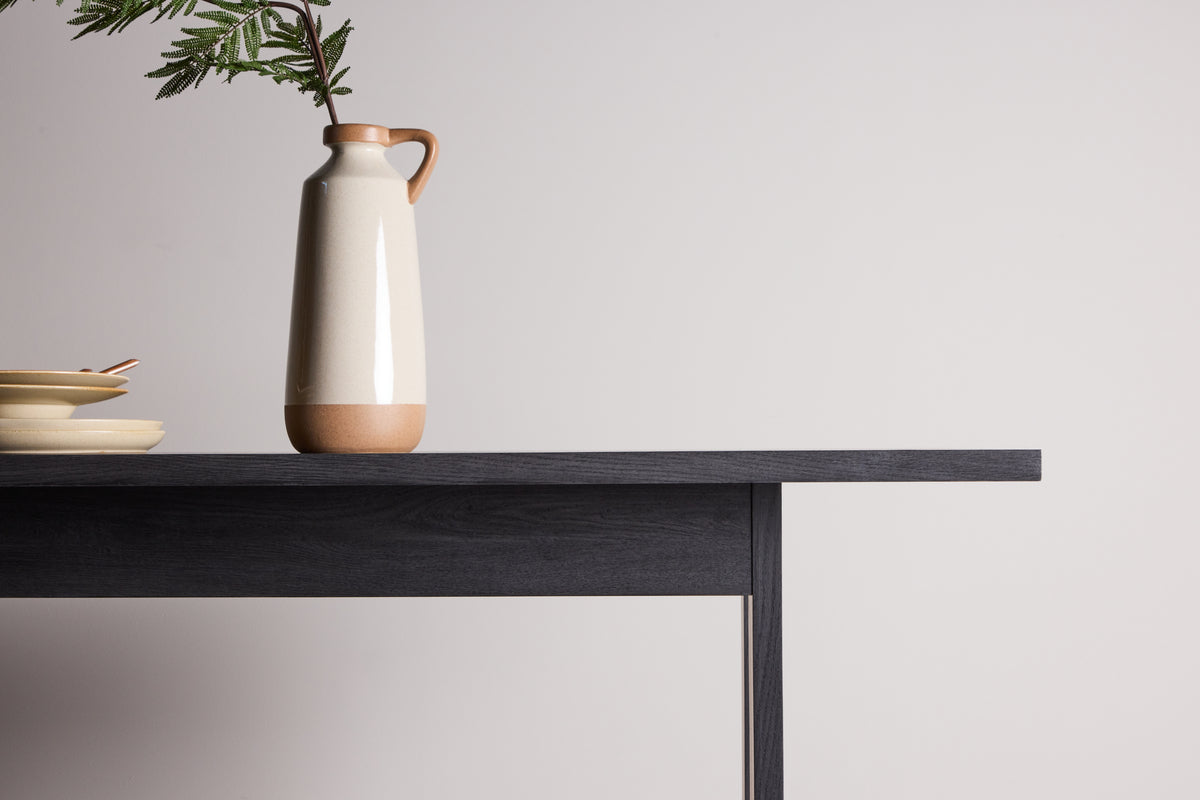 Eettafel Tully - een rechthoekige eettafel in elegant Zwart