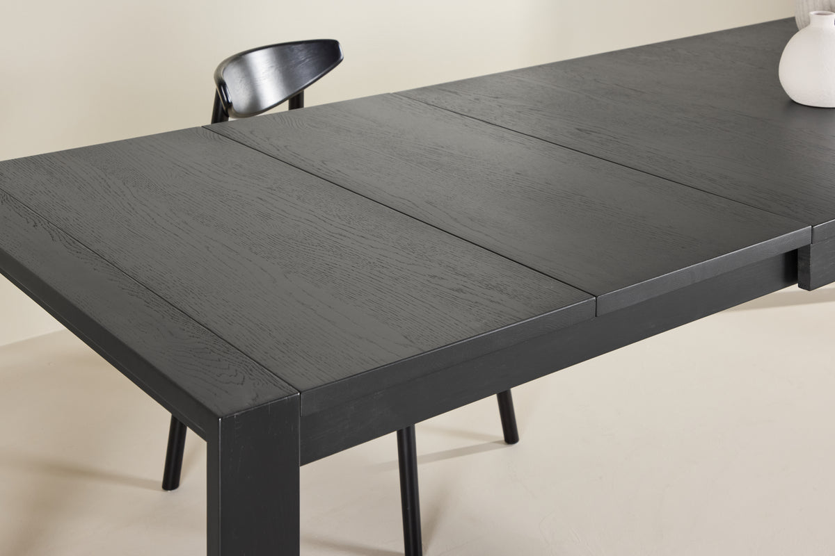 Eettafel Wainui - gemaakt van robuust eikenhout