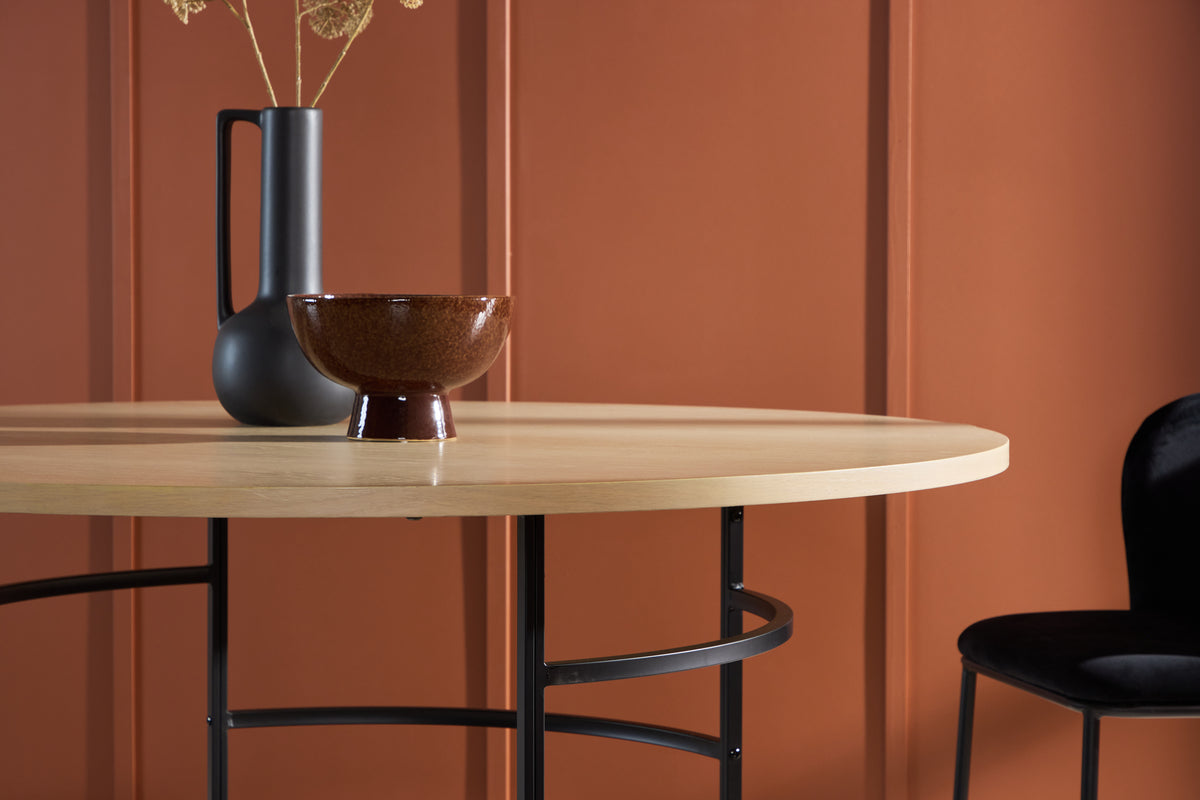 Eettafel Solara - in modern, Scandinavisch geïnspireerd design