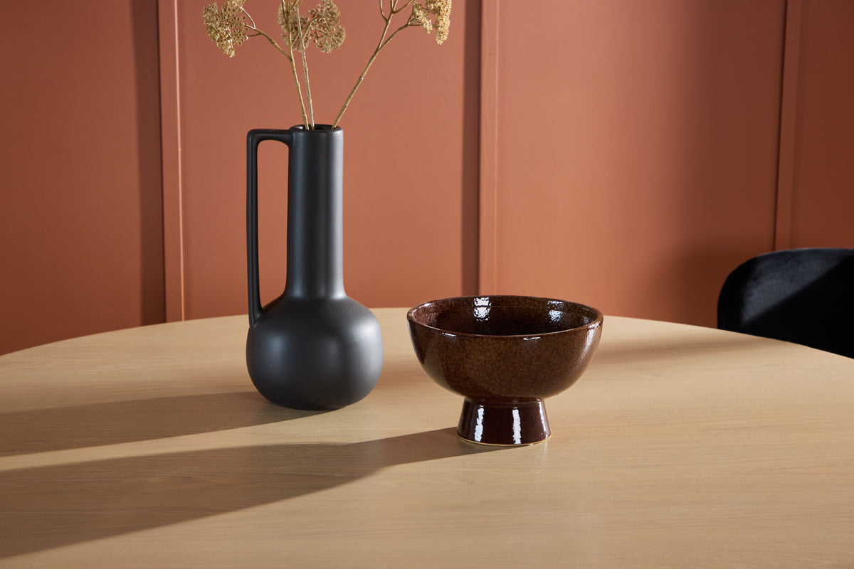 Eettafel Solara - in modern, Scandinavisch geïnspireerd design