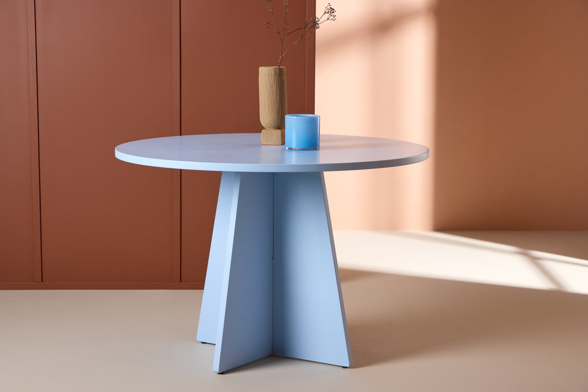 Eettafel Orin - in modern design met een speelse toets