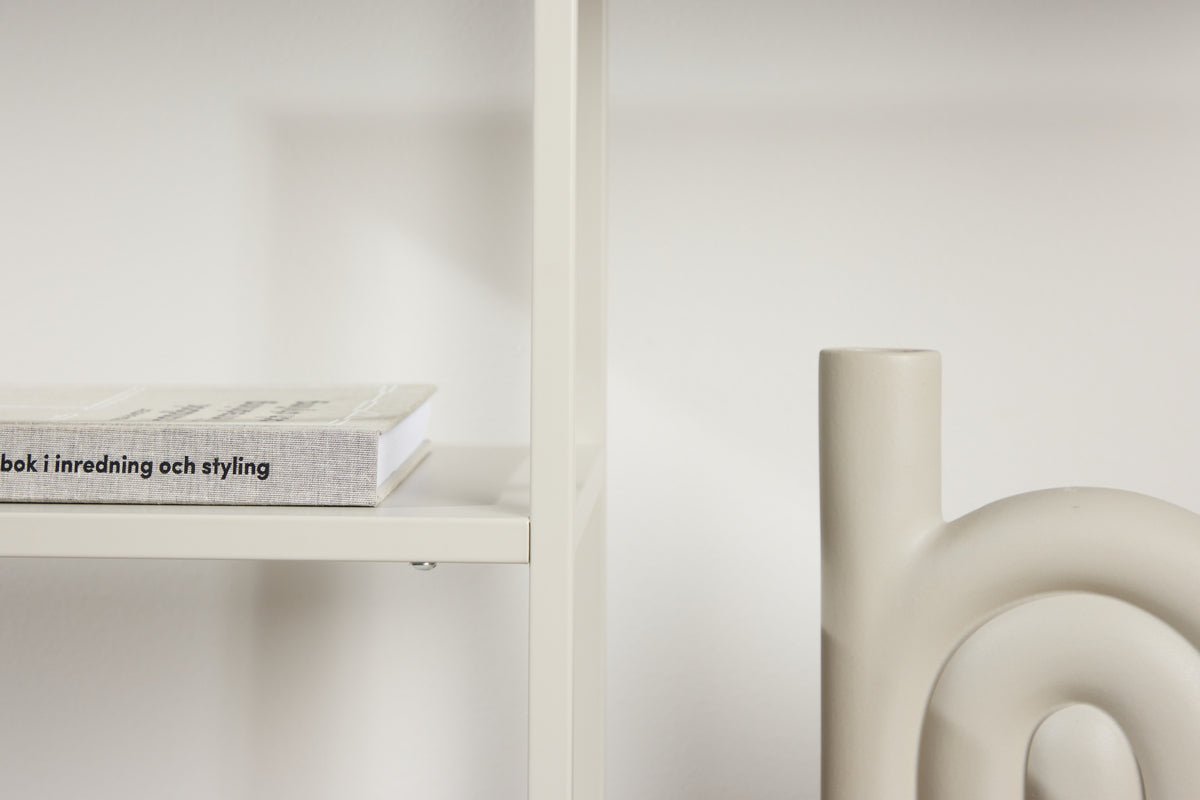 Bijzettafel Lenny – in zachte beige tint