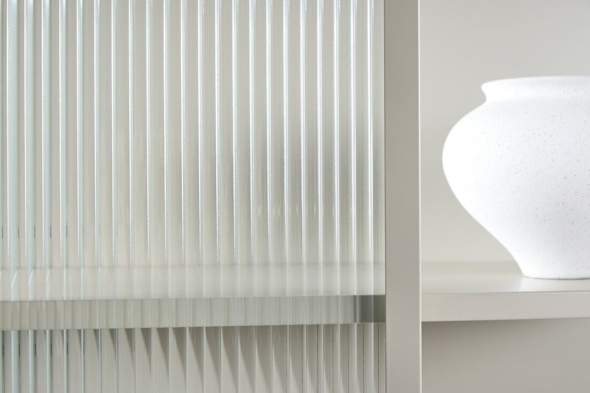 Kommode/Vitrine Lenora – Beige, modern-klassiek met retro-accent