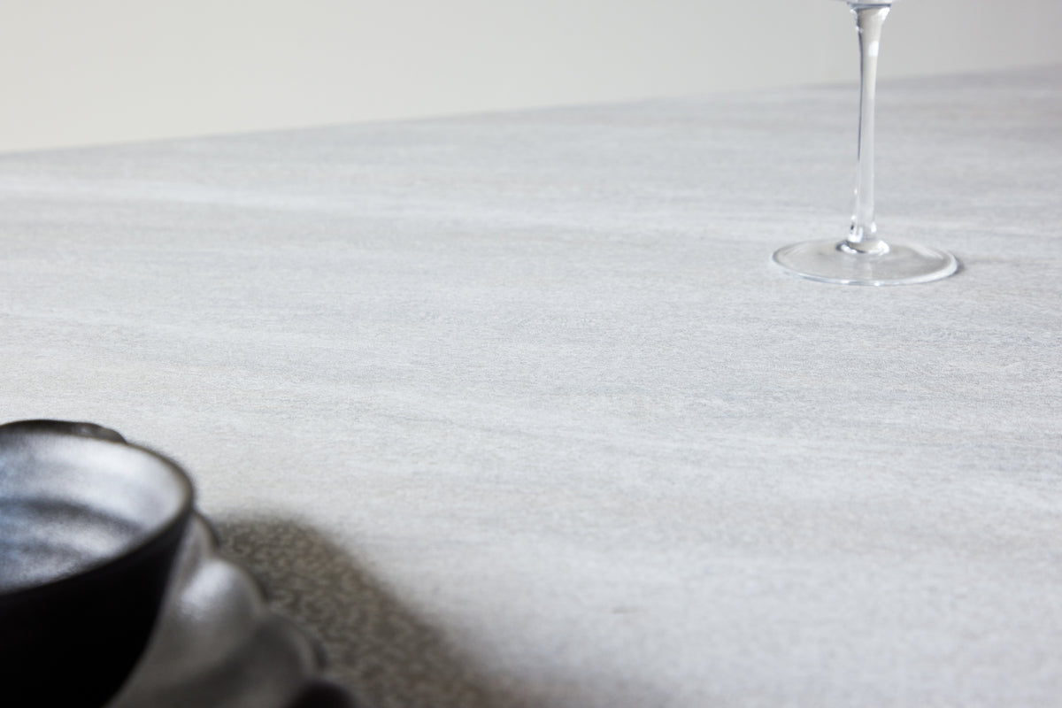 Eettafel Lior 120×120 cm in Lichtgrijs met MDF-onderstel