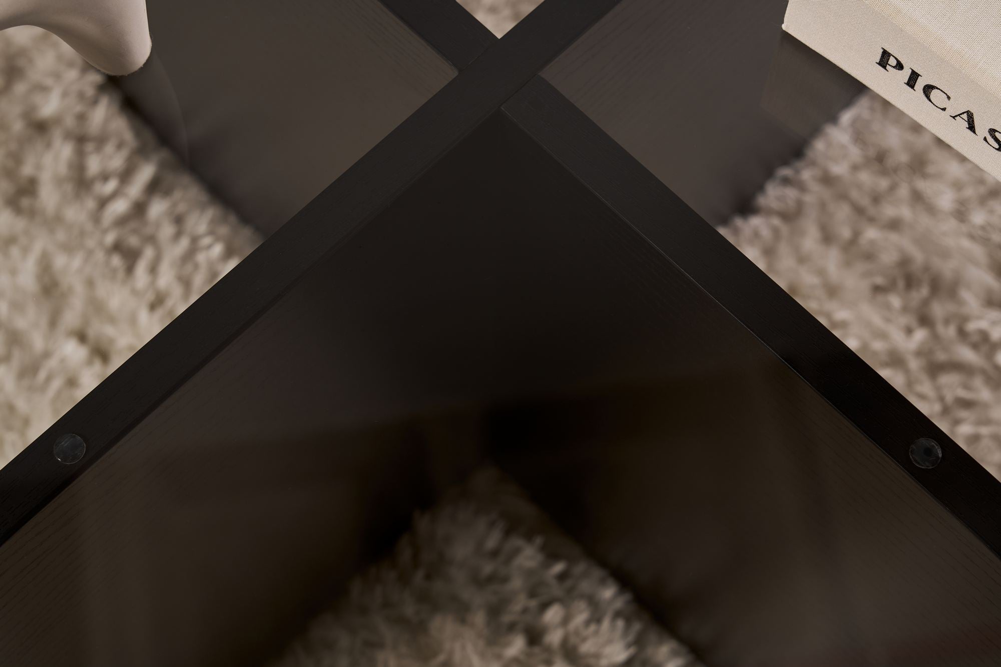 Salontafel Rovida - met ronde glazen plaat in 2 varianten