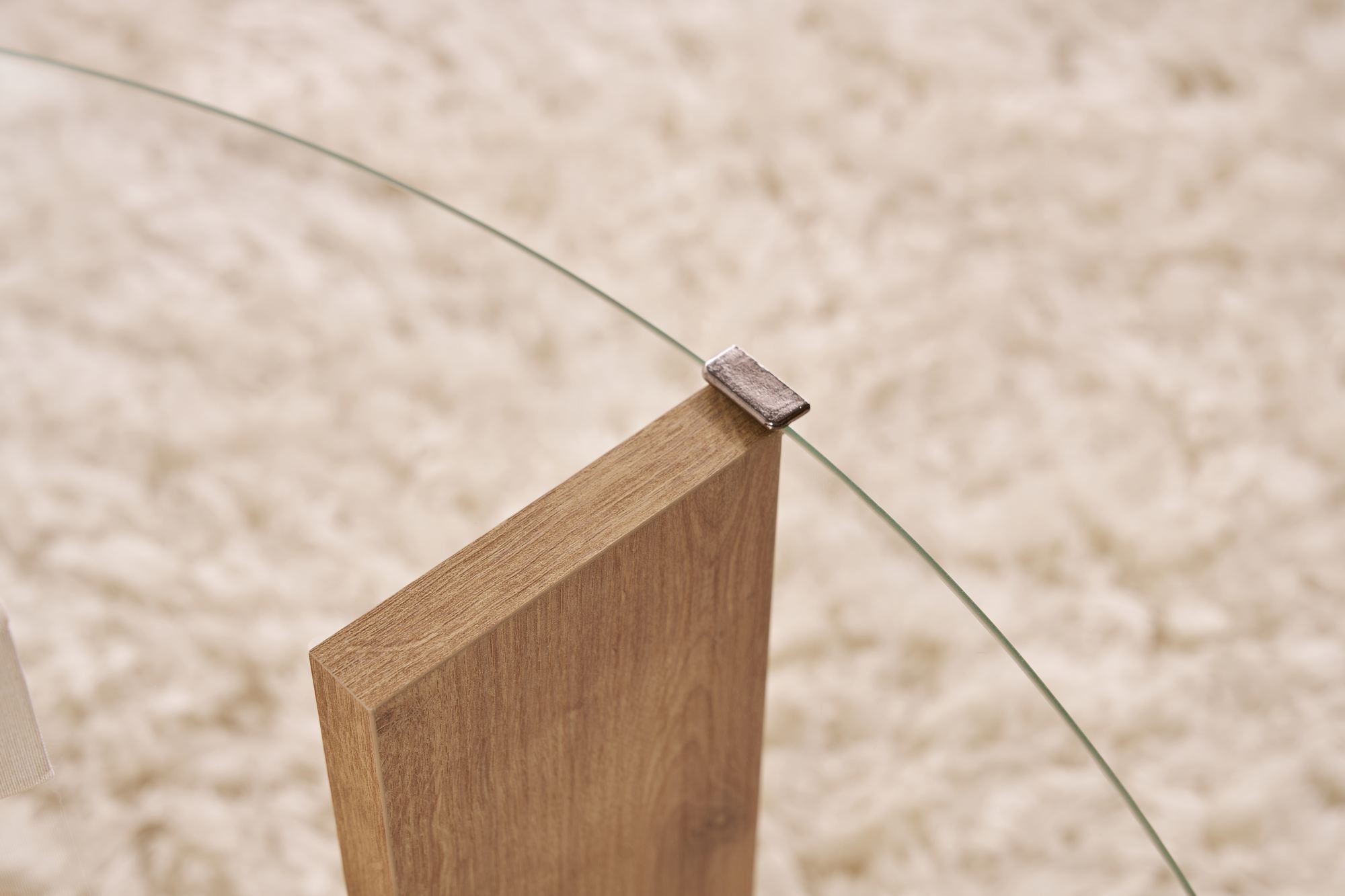 Salontafel Davira - met ronde glazen plaat en houtlook