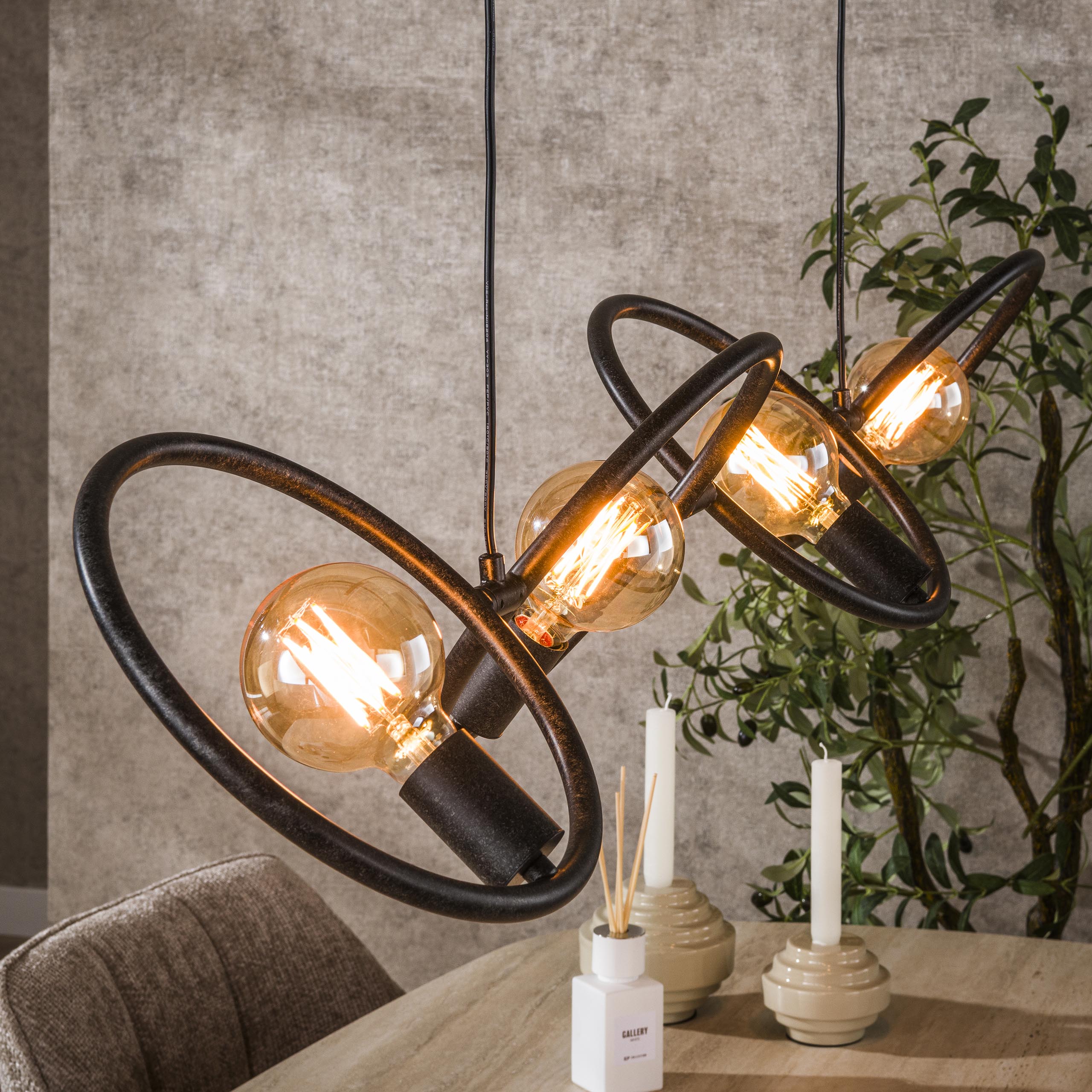 Hanglamp „Orlina“ – 4 lampen van arctisch zwart Metaal in Loop-design