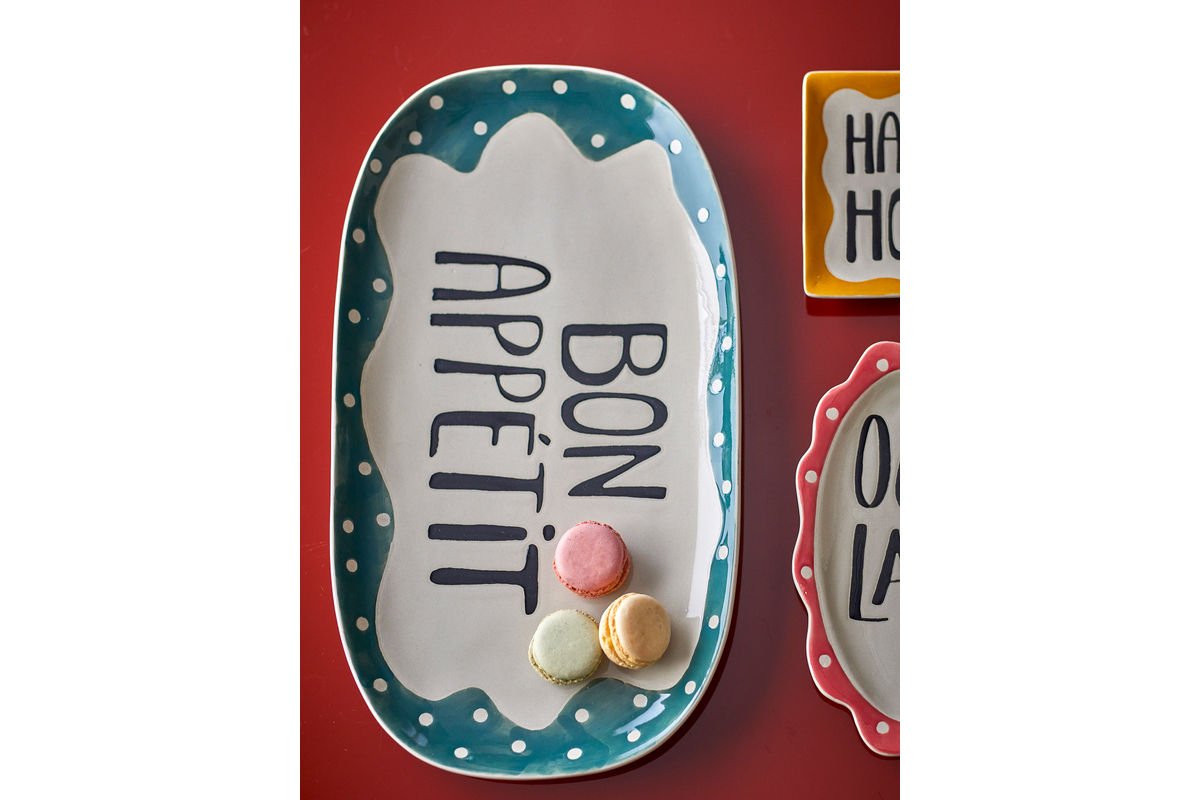 Serveerschaal Sola – handgeschilderde aardewerken schaal met „Bon Appétit“-detail