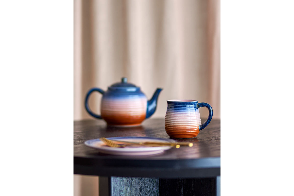 Tassenset Gabi – Geribbelde steengoedbekers met zachte kleurverloop (4-delige set)