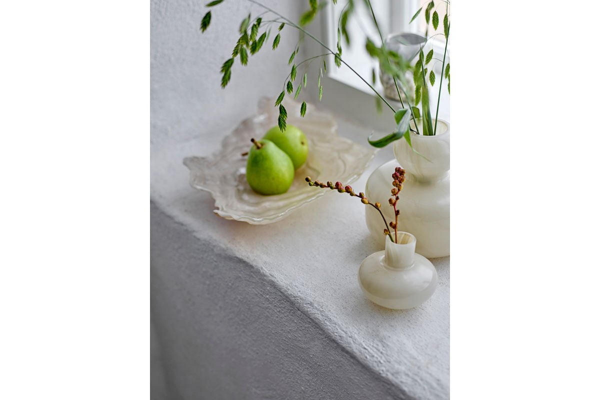 Schotel Akuri – van glas in natuurkleur met organische vorm