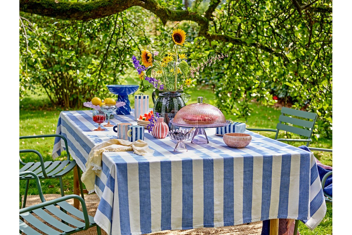 Kuchenteller Liréa met glazen stolp – kleurverloop met fijne ribbelstructuur