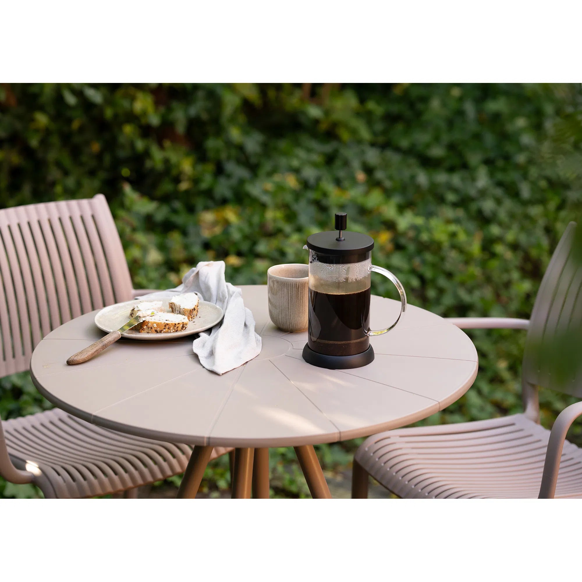 Tuin bijzettafel Mavlina - van staal in Taupe
