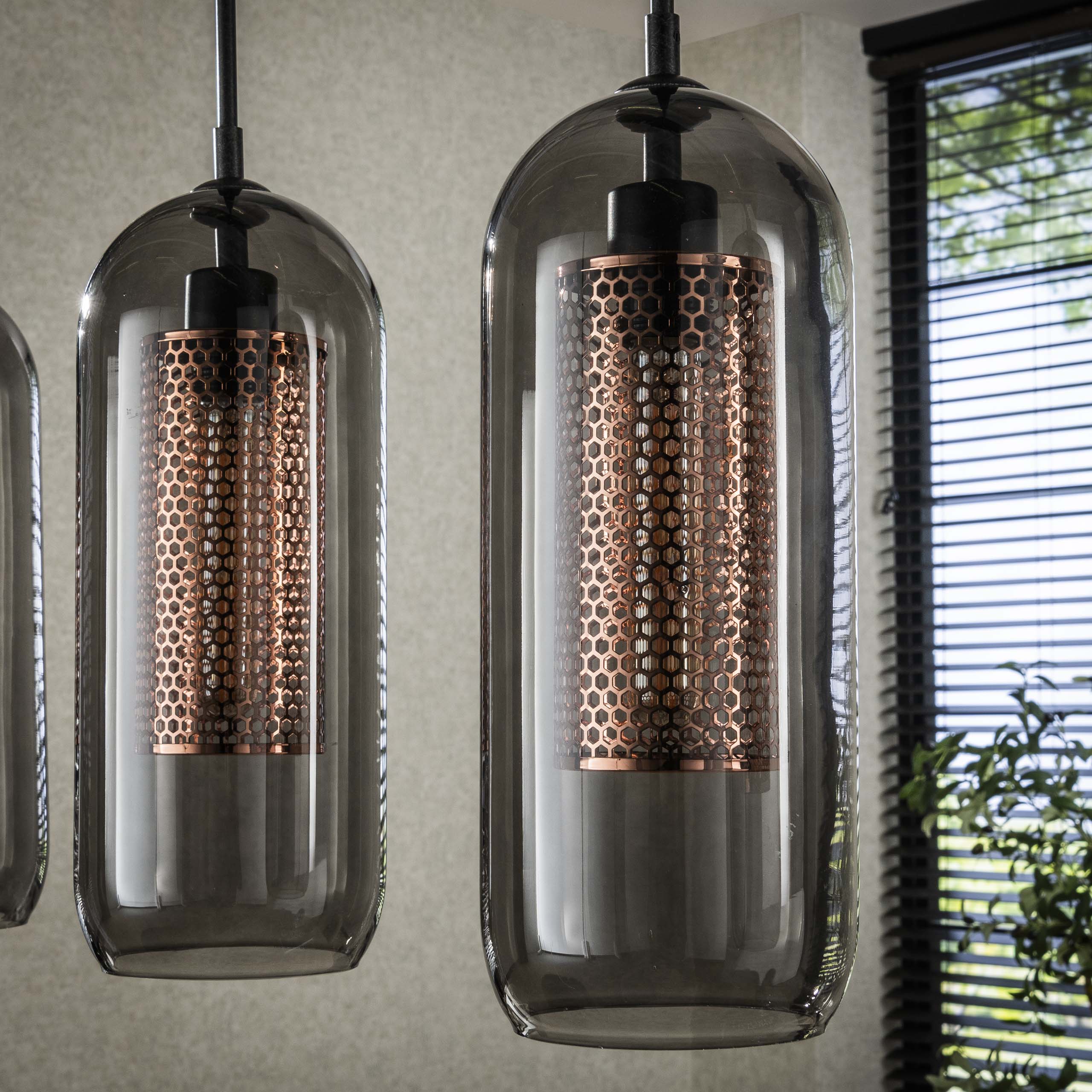 Hanglamp „Rivella“ – Met 4 lampen in rookglas-meshdesign met cilindrische koperen rasterkappen
