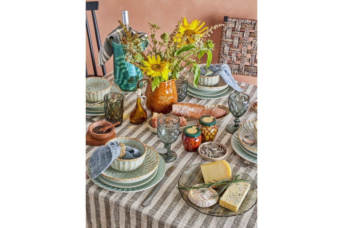 Teller Salia – gemaakt van steengoed