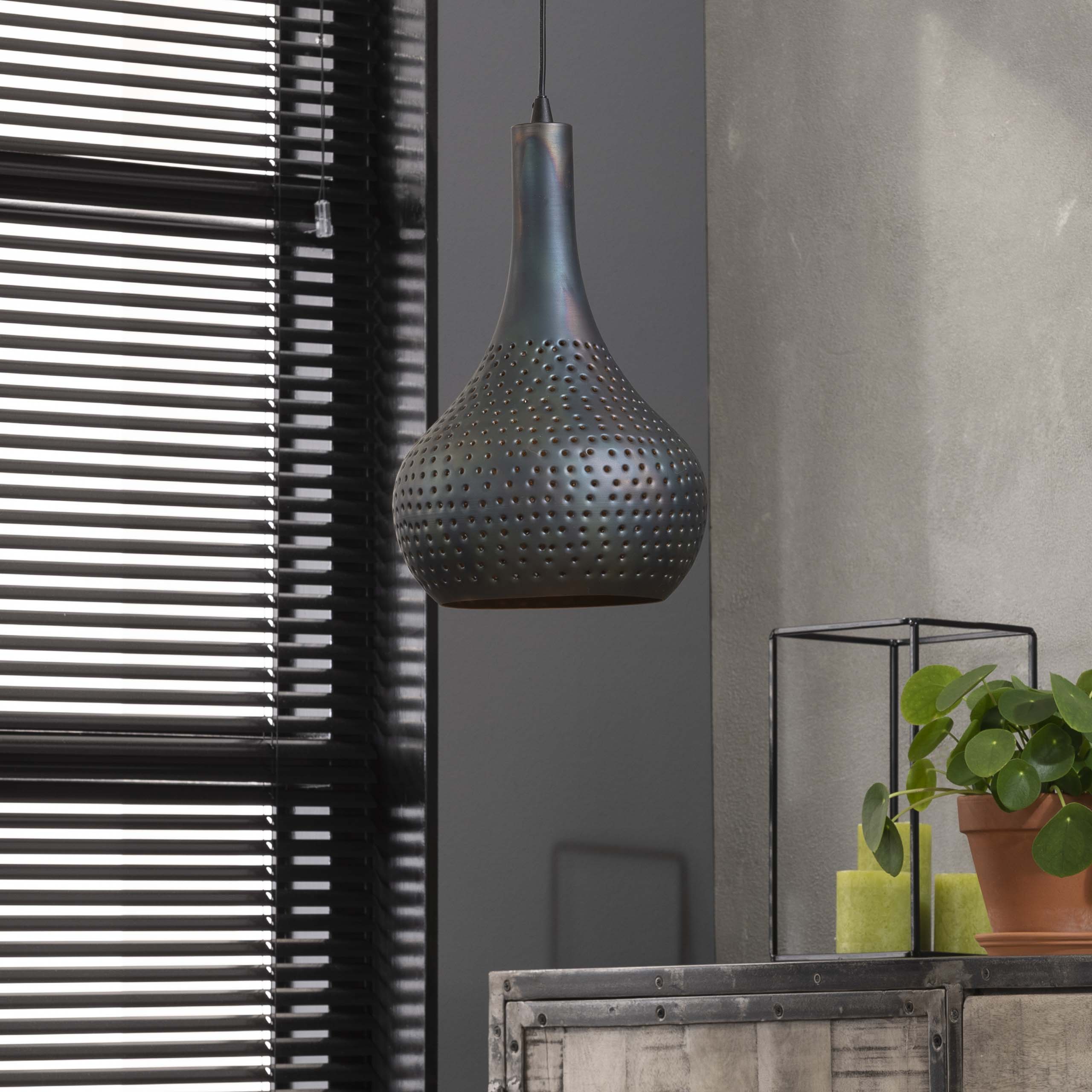 Hanglamp "Nolira" – Kegelvormige, met de hand geperforeerde lampenkap in zwartbruin