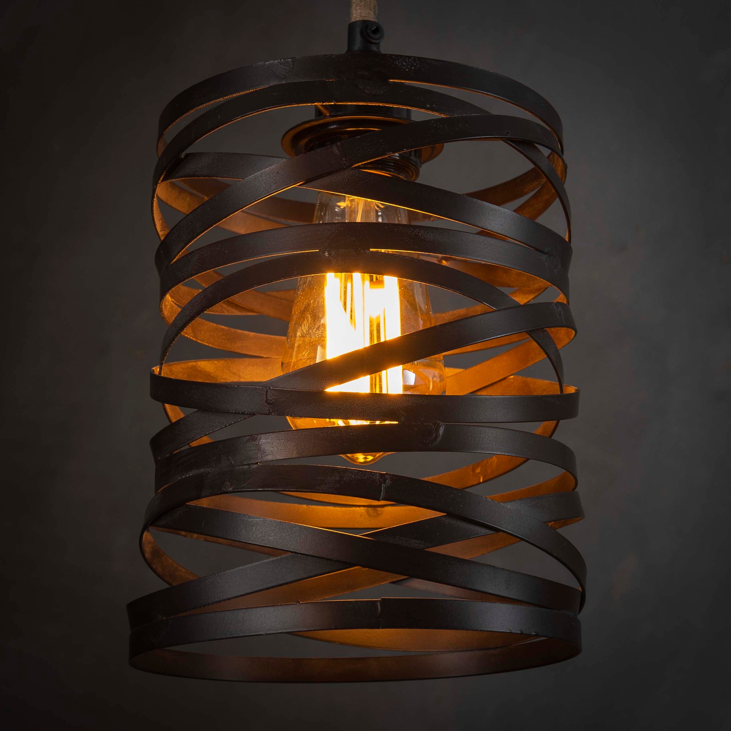 Hanglamp "Selvaris" – Met 7 spiraalvormige lampenkappen en industriële buis-plafondbevestiging