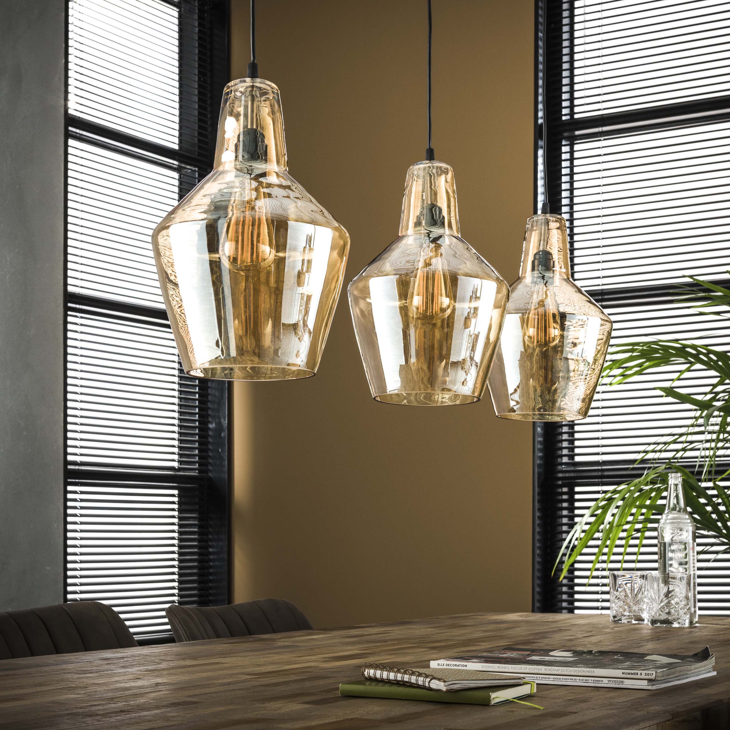 Hanglamp Virello – Kegelvormige glazen kapjes in oud-zilver (3-lichts)