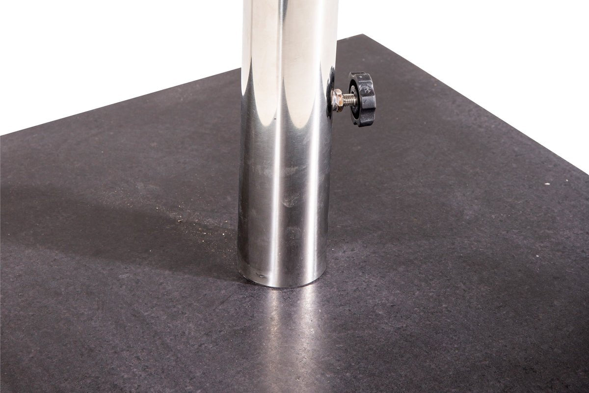 Parasolvoet Inese - Granieten parasolvoet met handvat en wielen in Grijs