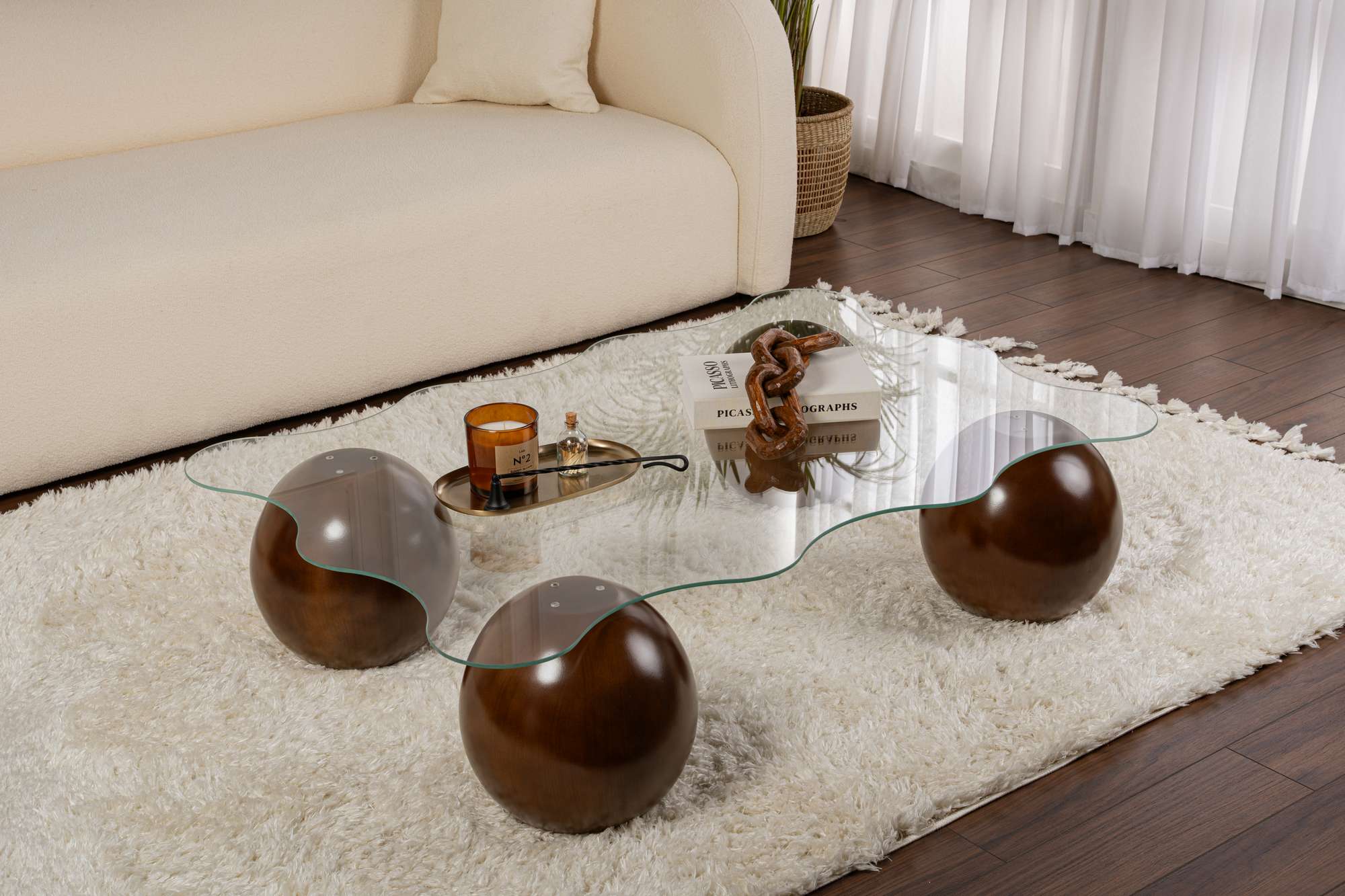 Salontafel Trevano - gehard tafelglasplaat met golvende silhouet