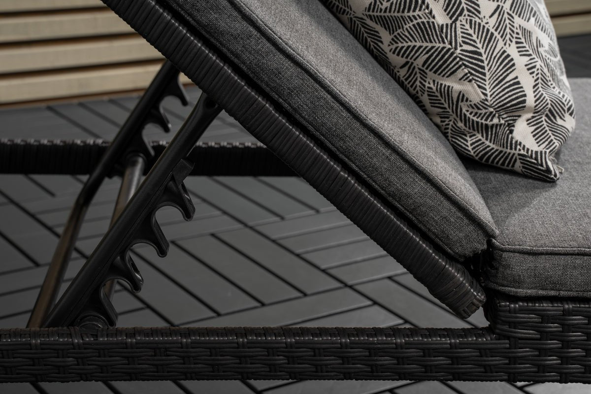 Tuin ligstoel Irina - van riet