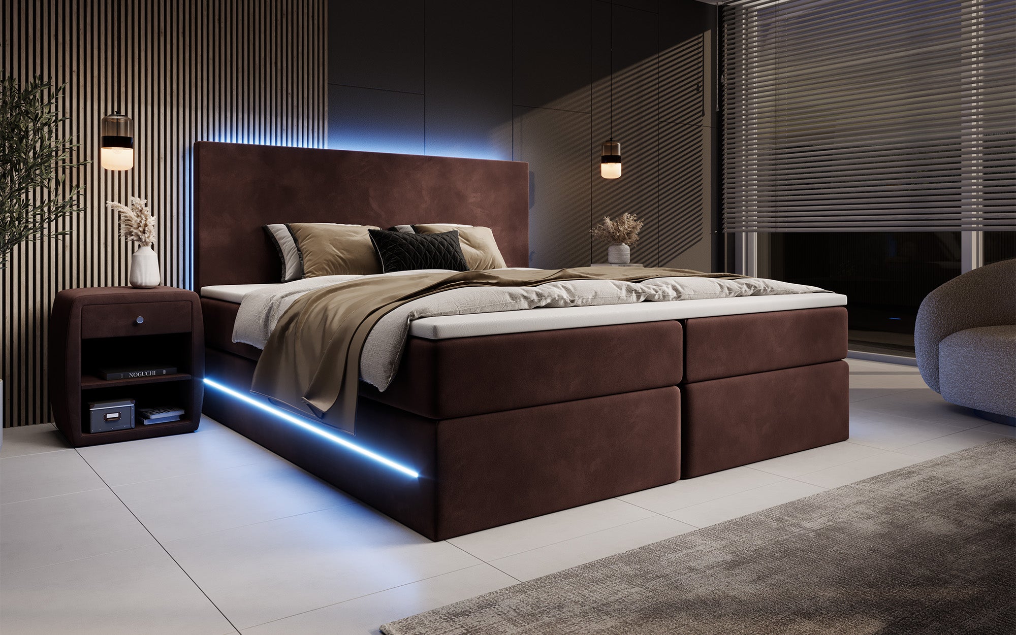 Voyage boxspringbed met LED en. Opslagruimte