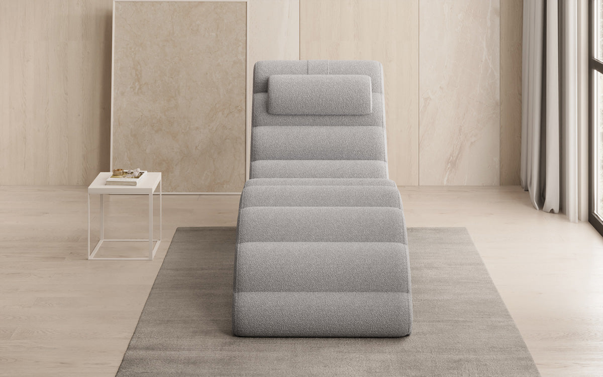 Designer Relax-ligstoel Malina in Bouclé