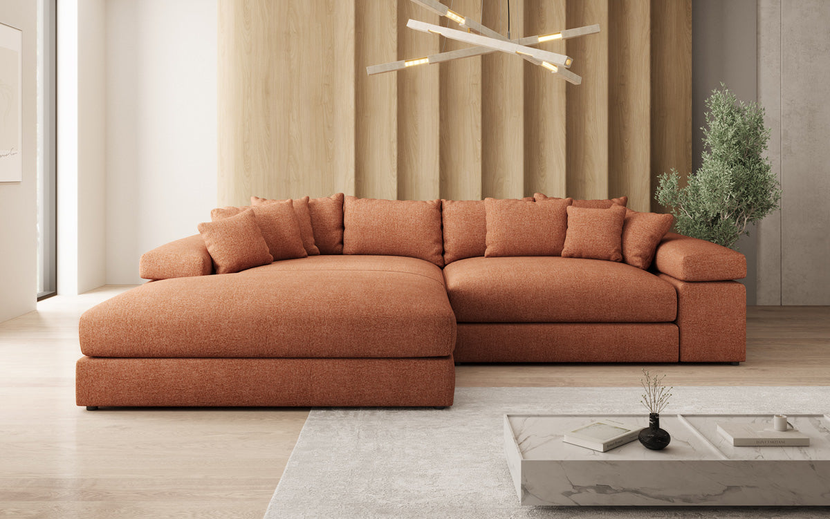 Designer-hoekbank Bernardo met brede ottomane in structuurstof
