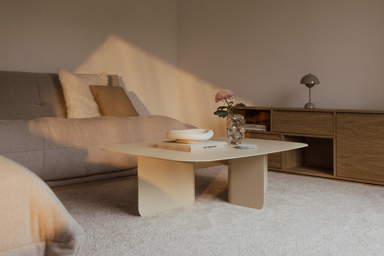 Salontafel Livia – Japandi design van gepoedercoat plaatstaal