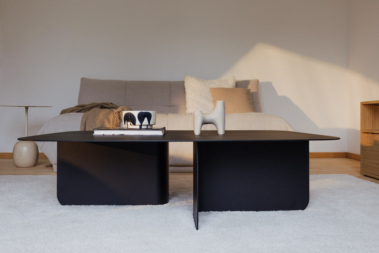 Salontafel Livia – Japandi design van gepoedercoat plaatstaal