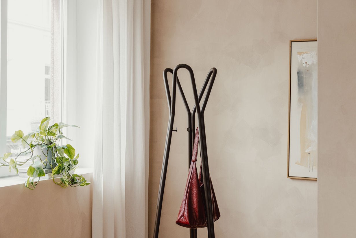 Garderobe Charles – Minimalistische kapstokstandaard van staal